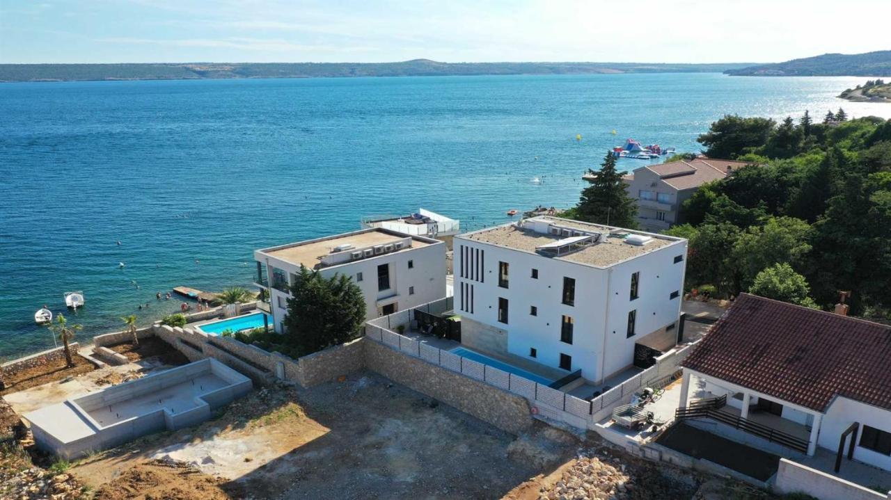 Adastra Apartments Maslenica Exteriör bild