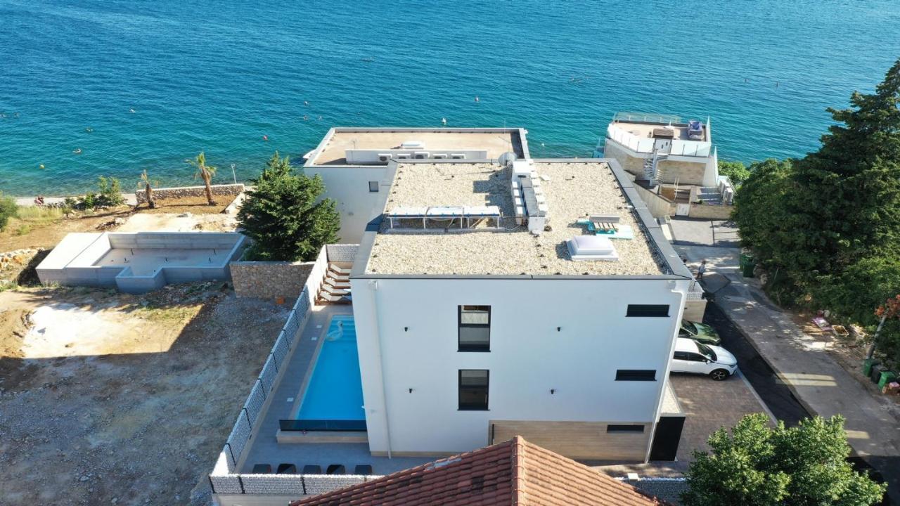 Adastra Apartments Maslenica Exteriör bild